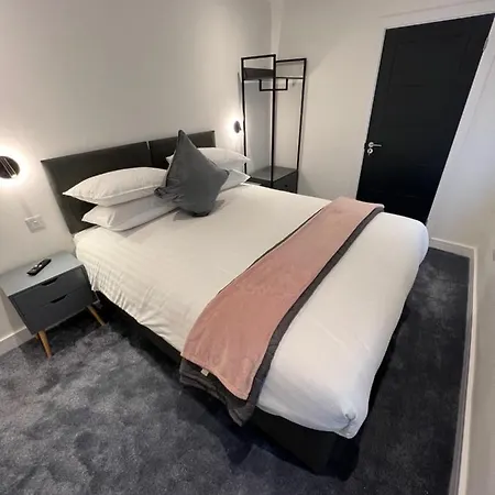Eden Retreats Serviced Apartments Моркам Экстерьер фото